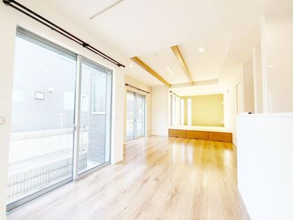 東久留米市八幡町2丁目 戸建 リビング