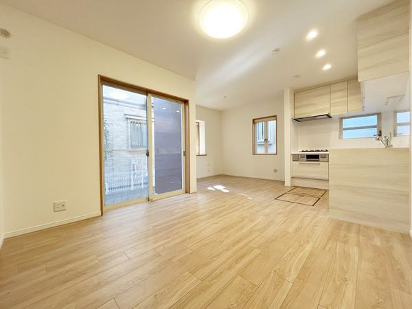 清瀬市旭が丘1丁目 戸建 リビング