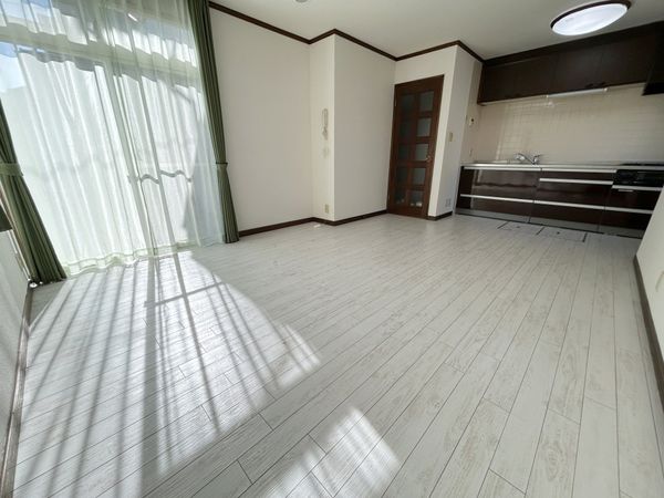 東久留米市弥生1丁目 戸建 リビング