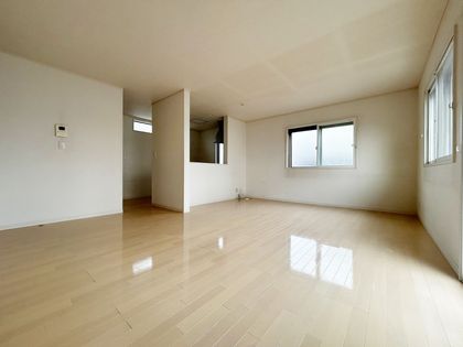 清瀬市中清戸3丁目 戸建 リビング