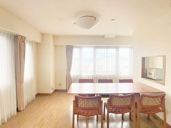 東久留米市中央町4丁目 事務所兼戸建 リビング リビング