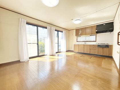 東久留米市幸町2丁目 戸建 リビング