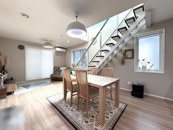 新座市西堀1丁目 戸建 リビング