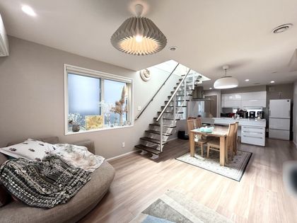 新座市西堀1丁目 戸建 リビング