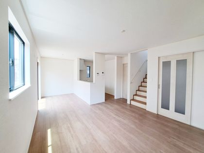 新座市新堀1丁目 新築戸建C棟 リビング