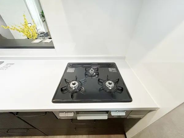 使い勝手の良い３口コンロです
