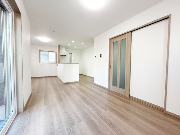 新座市栗原1丁目 新築戸建 リビング