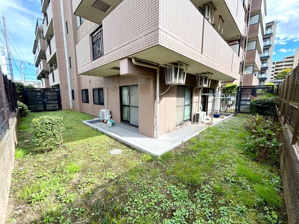 マイキャッスルひばりヶ丘弐番館 庭