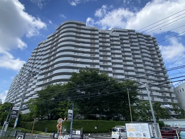 総戸数３９１戸の大規模マンションです。駅から徒歩３分の好立地！！