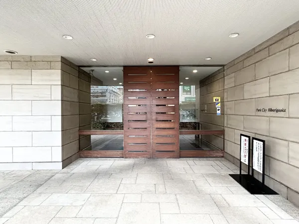 24時間有人管理されています。安全面にも配慮された住まいです。