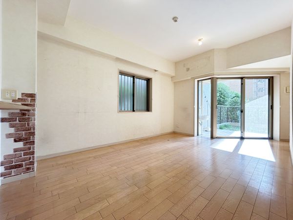 コスモステージひばりヶ丘アミュージア リビング