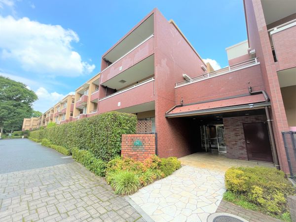 フォレストレイクひばりが丘 N棟 エントランス フォレストレイクひばりが丘 N棟 エントランス