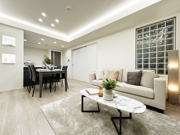 モナーク東久留米ロイヤルタワー 参番館 リビング