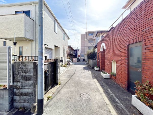 板橋区南常盤台2丁目土地 前面道路含む外観