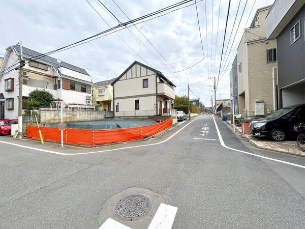 板橋区桜川2丁目土地 前面道路含む外観