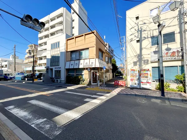 工事中でも内覧は可能でございます。お気軽にお問い合わせください。