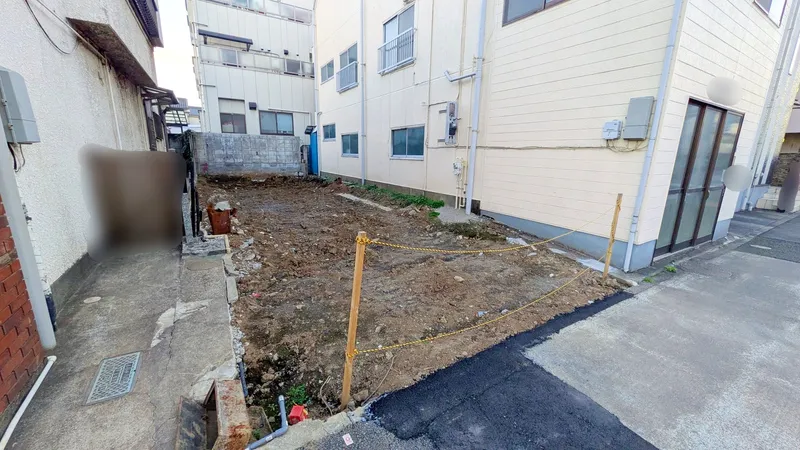 周辺にはスーパーやコンビニなどがあり、利便性が良い地域でございます。