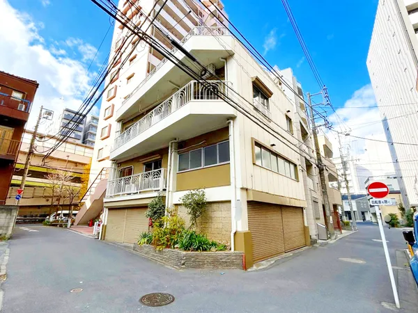 【アクセス】・都営三田線「板橋本町」駅徒歩4分・都営三田線「本蓮沼」駅徒歩8分・ＪＲ埼京線「十条」駅徒歩23分