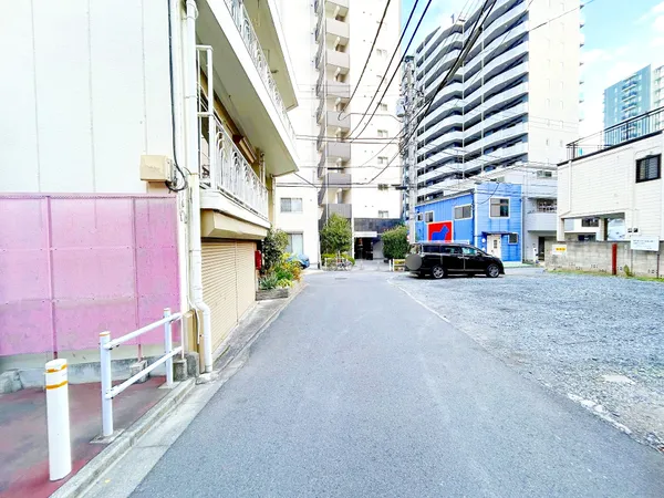 弊社火曜と水曜定休日を除くお日にちにて、ご内覧予約も可能でございます。