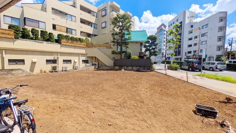 建築条件付売地ではございません。ご希望のハウスメーカーで建築可能です。