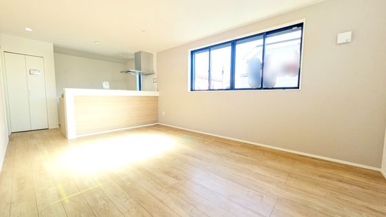板橋区東新町2丁目新築戸建 リビング