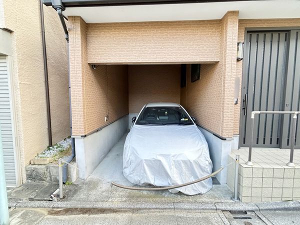 板橋区大谷口2丁目戸建 駐車場