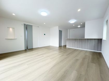 板橋区東新町2丁目新築戸建 リビング