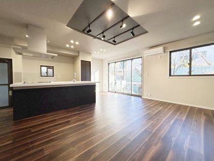 板橋区常盤台1丁目中古戸建 リビング