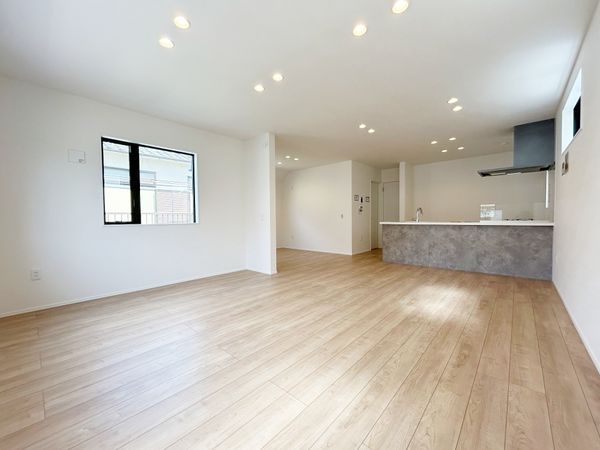 板橋区小茂根2丁目新築戸建 リビング