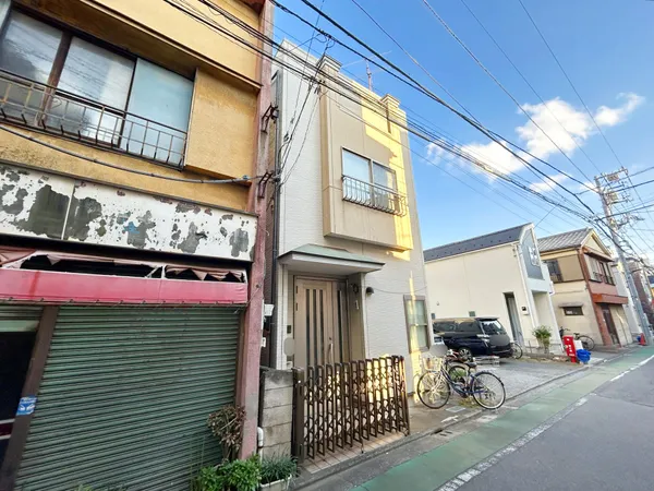 全居室複層ガラスが採用されております。