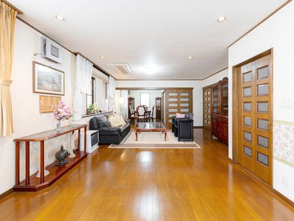 板橋区東新町2丁目戸建 リビング