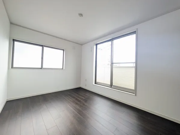 【約6.0帖洋室】寝室にしたり、仕事部屋にしたりと様々な使い道が考えられます。