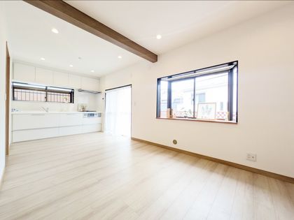 板橋区若木2丁目中古戸建 リビング