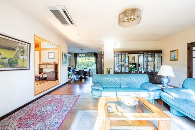 板橋区常盤台2丁目戸建 リビング