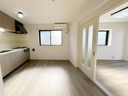 トラウム見次公園 リビング