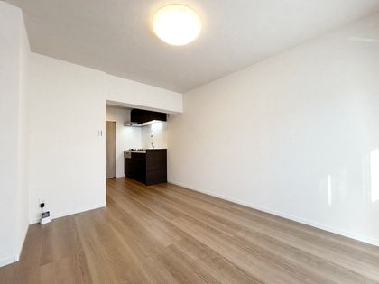 三田小茂根コーポ リビング