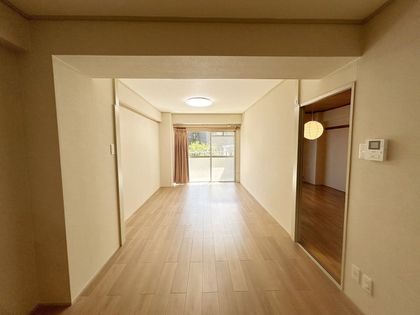 財形第九常盤台マンション リビング