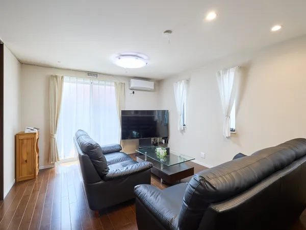 室内はお手入れがしやすい全居室フローリング仕様です。普段はフロアモップ等を使って、簡単にお掃除していただけます。