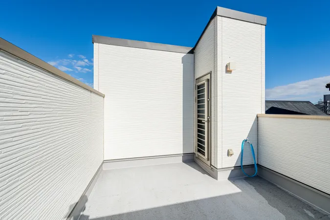 ルーフバルコニー