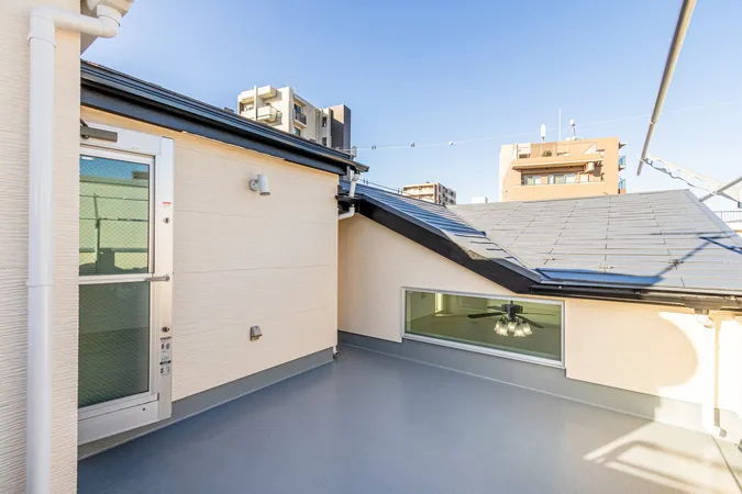 ルーフバルコニー
