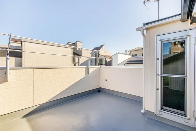 ルーフバルコニー