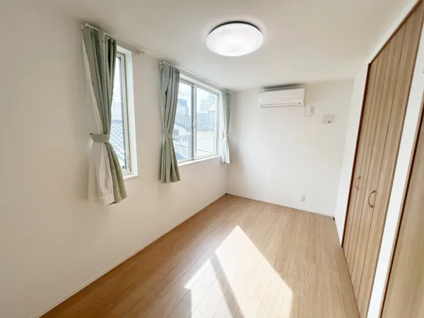 ３階洋室（約5.7帖）