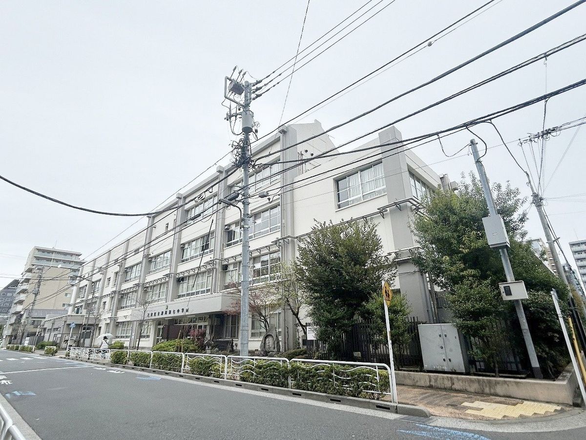 ツインタワー住利毛利館 江東区立深川第七中学校(約150m) 江東区立深川第七中学校(約150m)