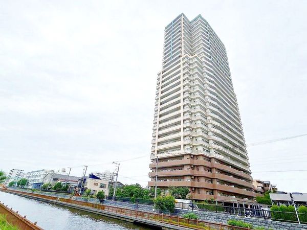 ライオンズタワー大島 外観