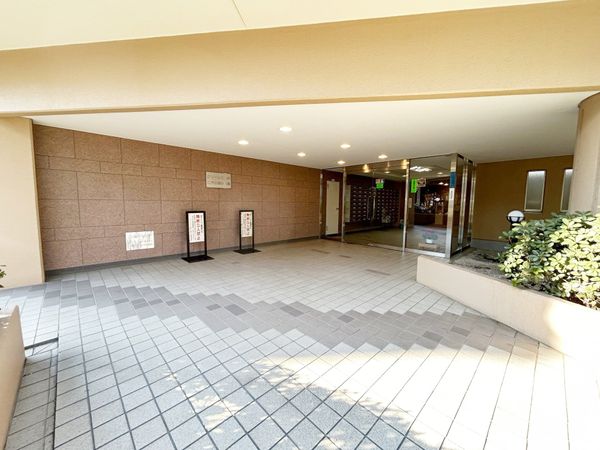 グリーンコーポ江戸川親水公園 エントランス グリーンコーポ江戸川親水公園 エントランス