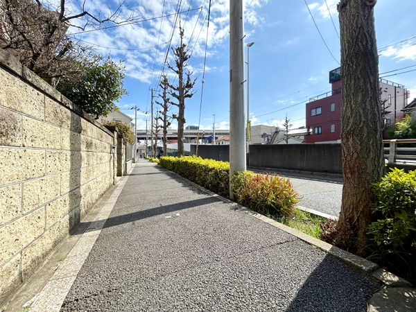 足立区西綾瀬4丁目 土地 前面道路含む外観 足立区西綾瀬4丁目 土地 前面道路含む外観