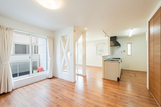 足立区加平1丁目 戸建 リビング