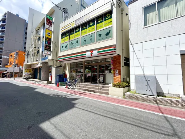 徒歩2分。