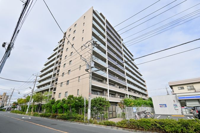 メイツ北綾瀬 トレエッセ 外観