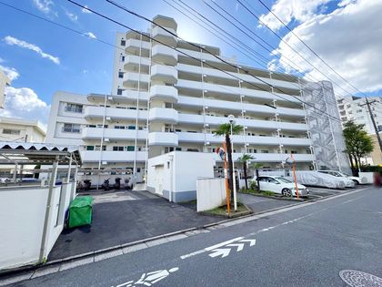 東和ファイナンス 外観